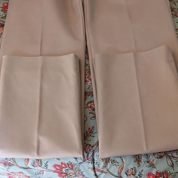 NWT Calvin Klein Essential Skinny Khaki Pants - Picture 8 of 11